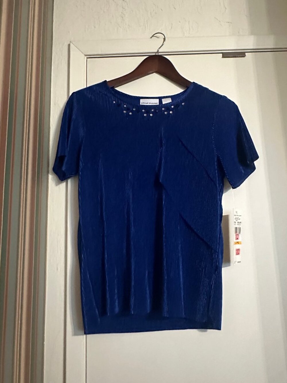 Alfred Dunner royal blue top, size petite small